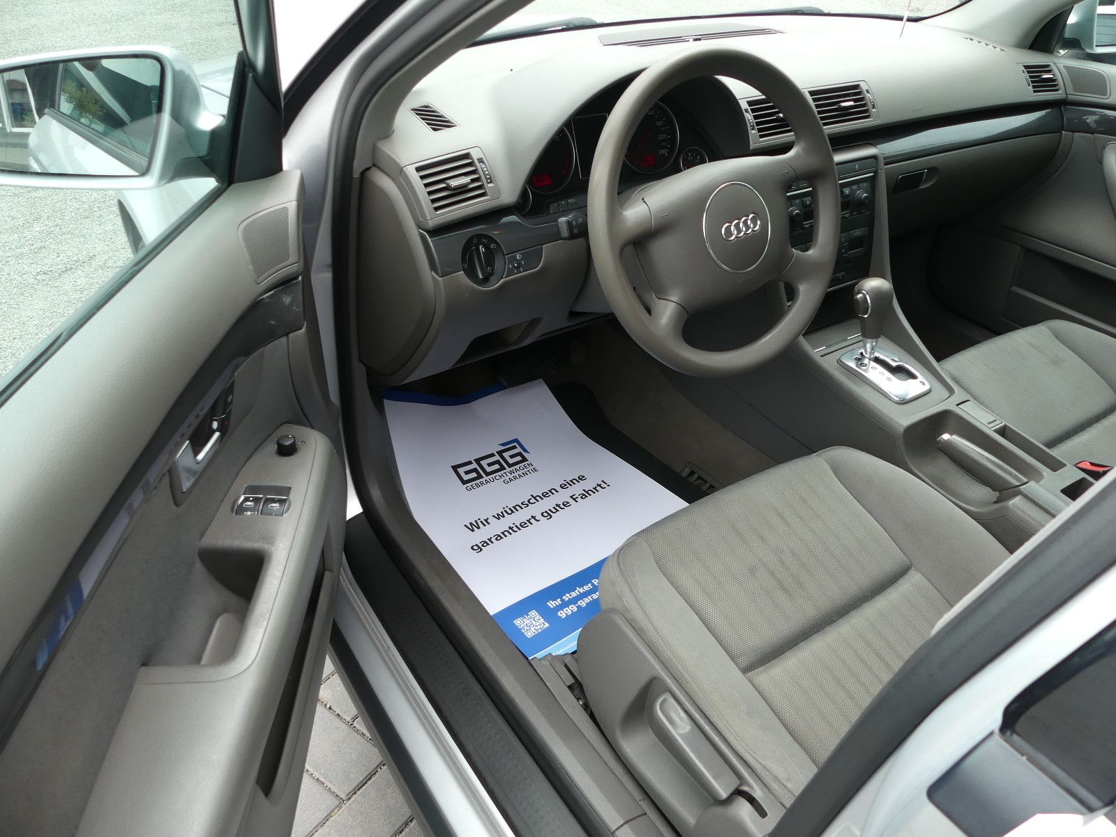Fahrzeugabbildung Audi A4 2.0 multitronic
