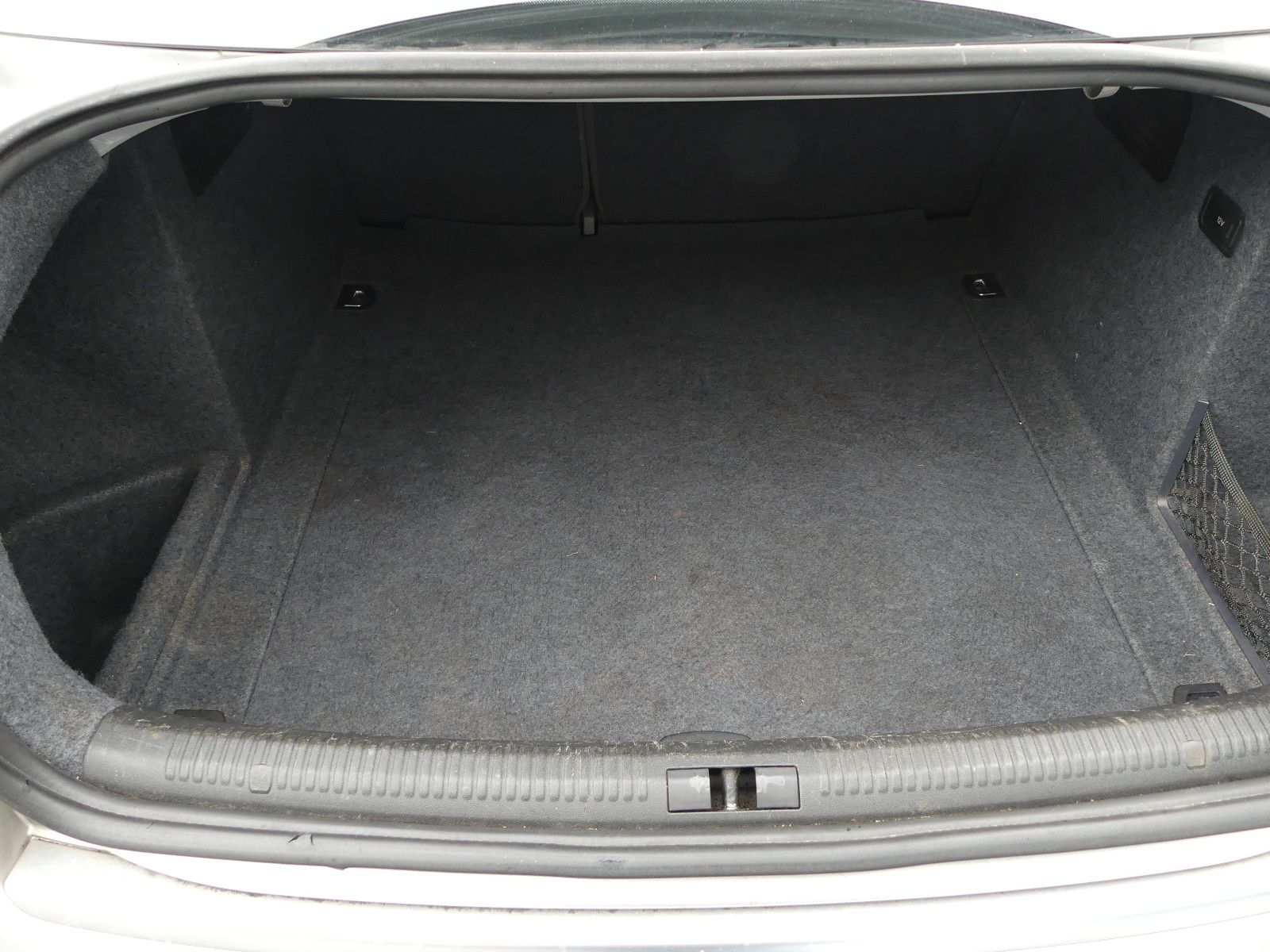 Fahrzeugabbildung Audi A4 2.0 multitronic