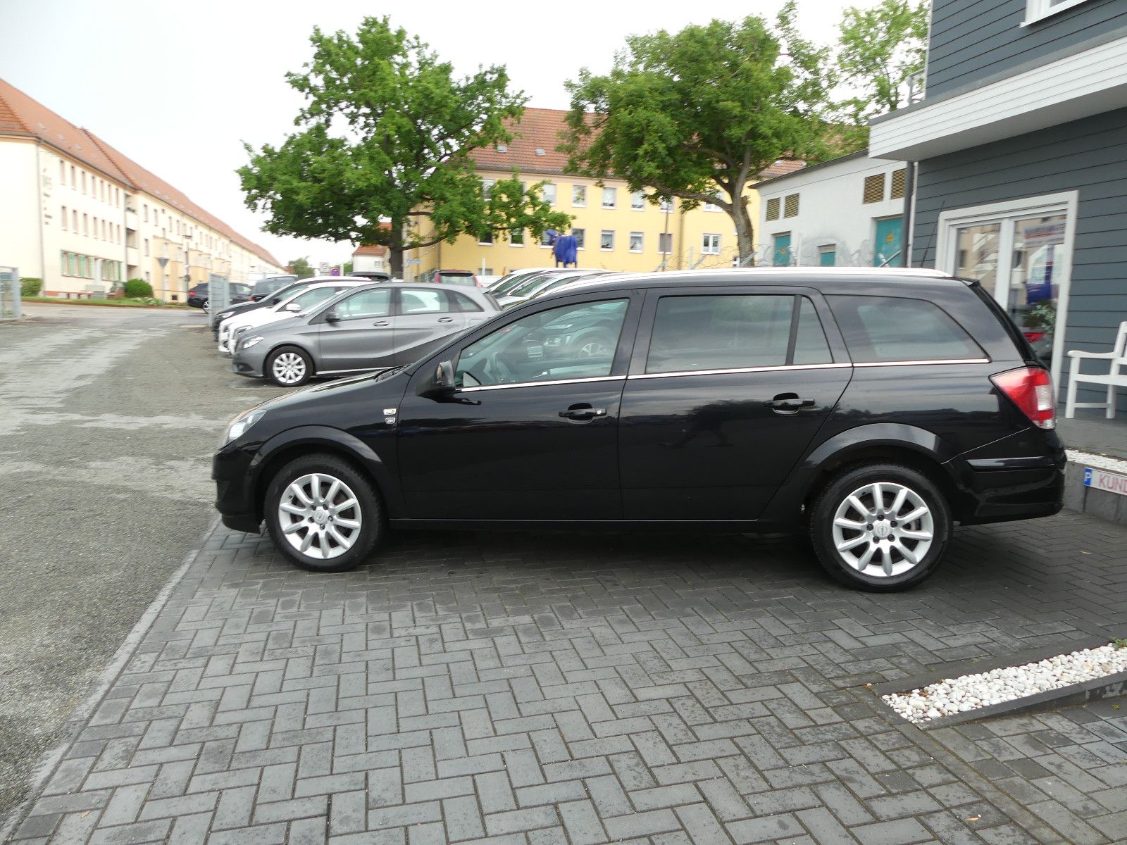 Fahrzeugabbildung Opel Astra H Caravan Edition "111 Jahre"