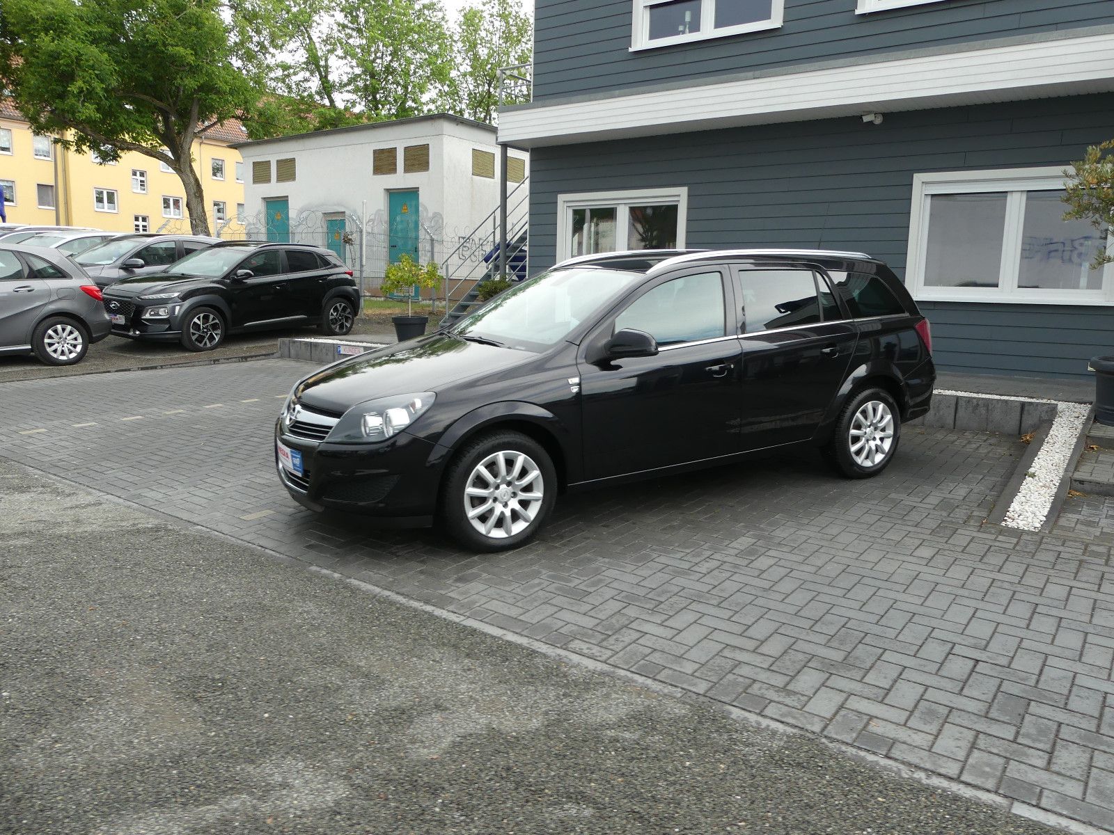 Fahrzeugabbildung Opel Astra H Caravan Edition "111 Jahre"