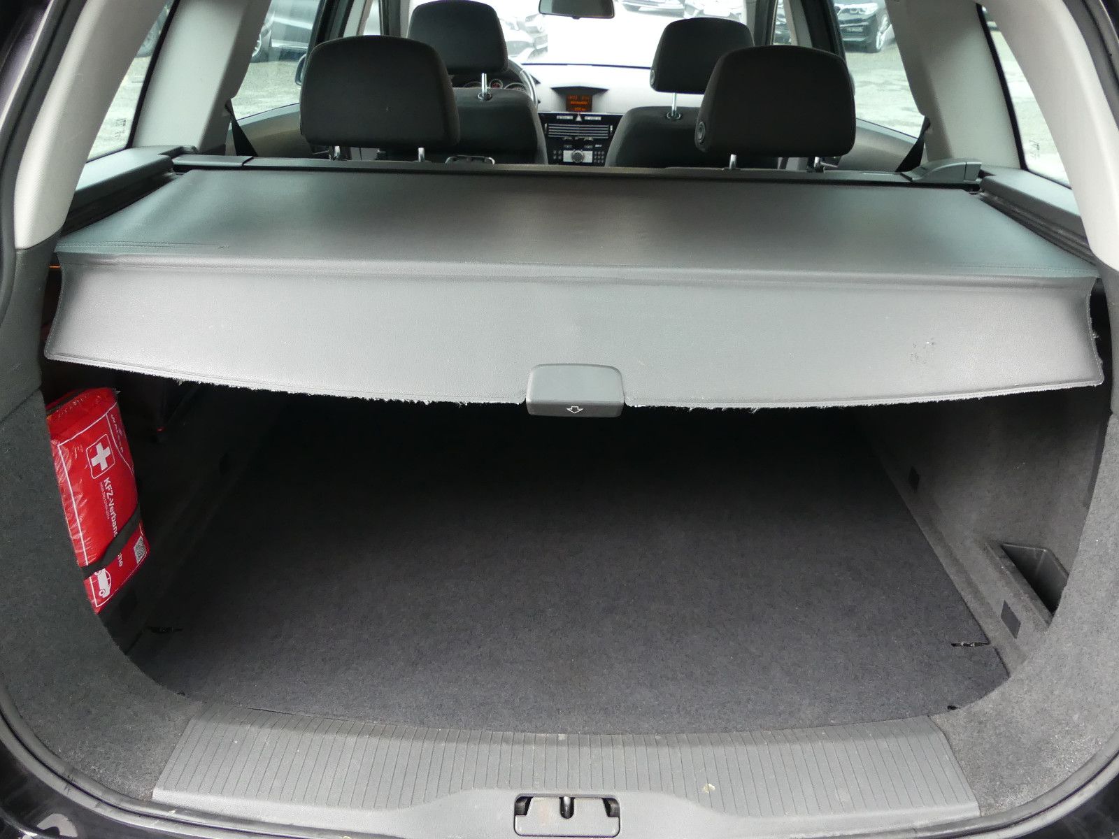 Fahrzeugabbildung Opel Astra H Caravan Edition "111 Jahre"