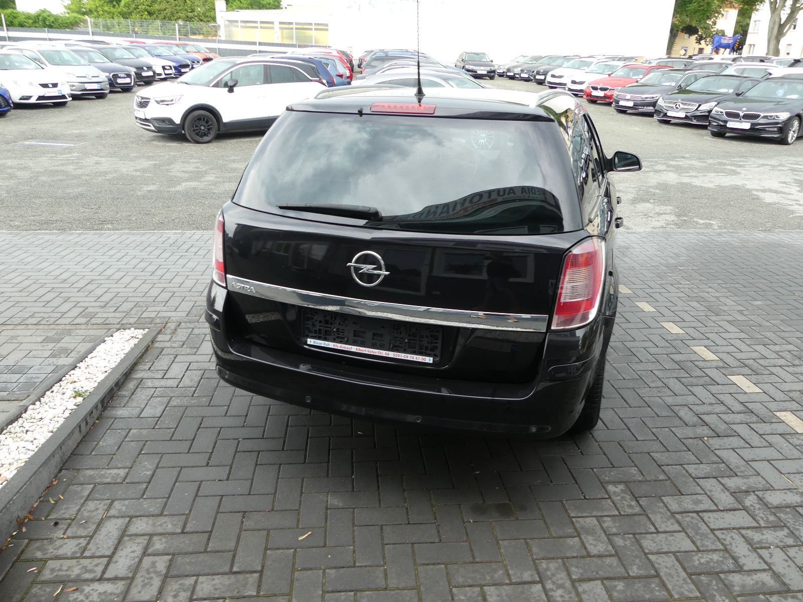 Fahrzeugabbildung Opel Astra H Caravan Edition "111 Jahre"
