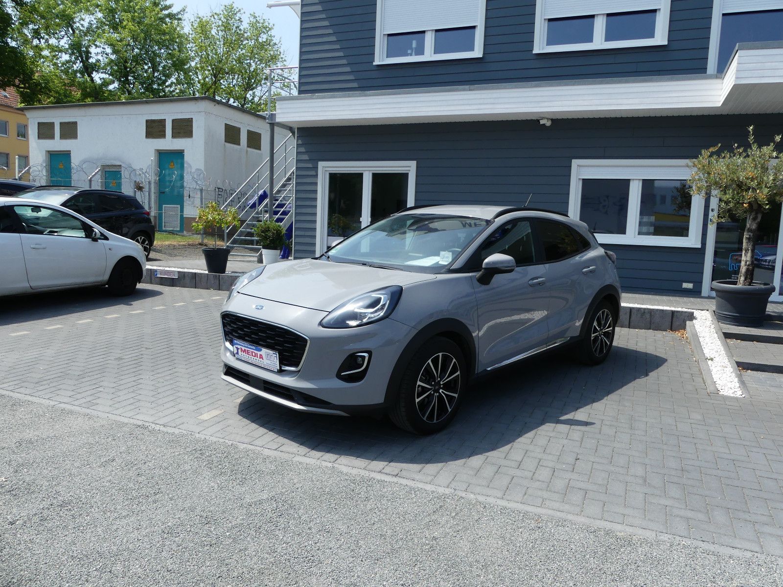 Fahrzeugabbildung Ford Puma Titanium"2.HAND"30TKM"