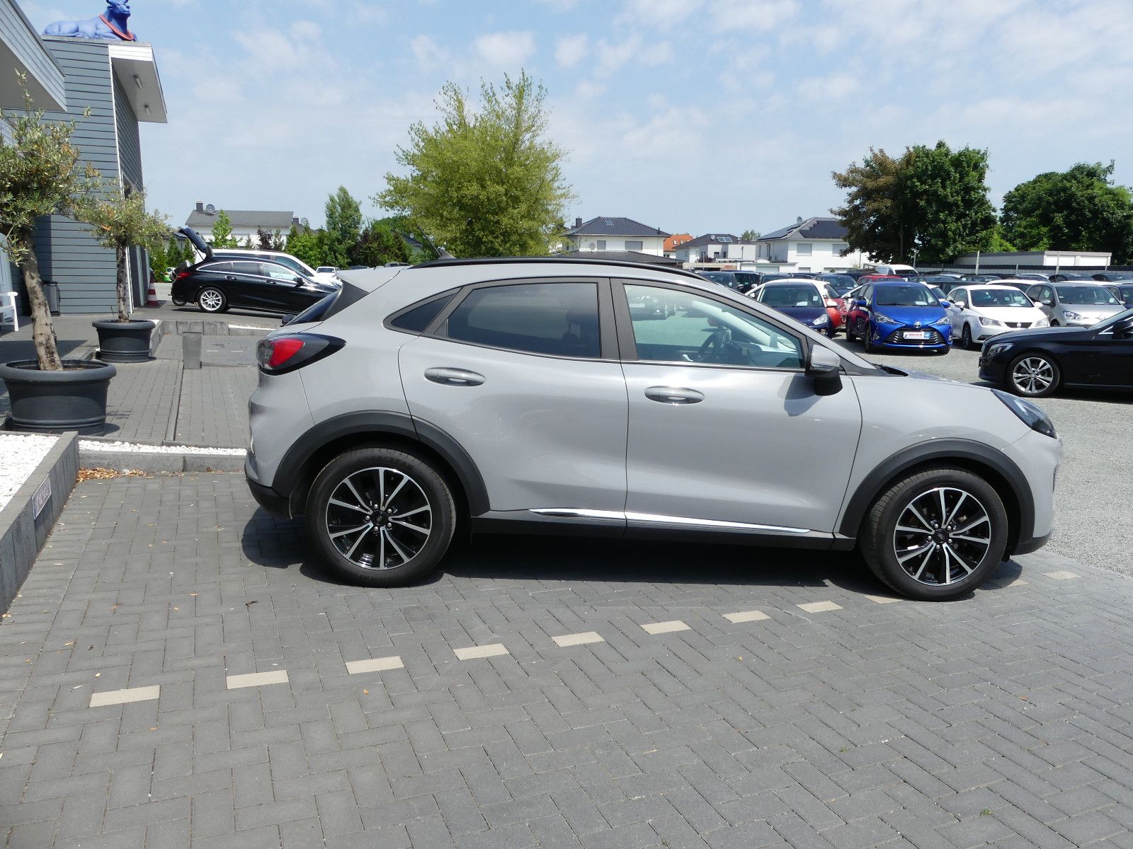 Fahrzeugabbildung Ford Puma Titanium"2.HAND"30TKM"