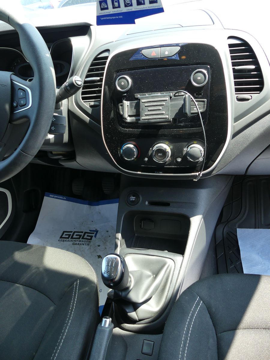 Fahrzeugabbildung Renault Captur Life"NUR33TKM"
