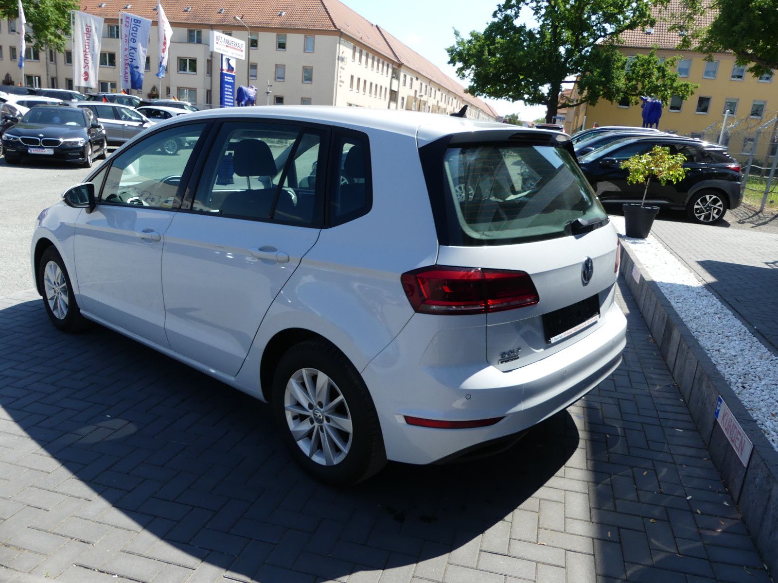 Fahrzeugabbildung Volkswagen Golf Sportsvan VII Trendline"1.HAND"82TKM"