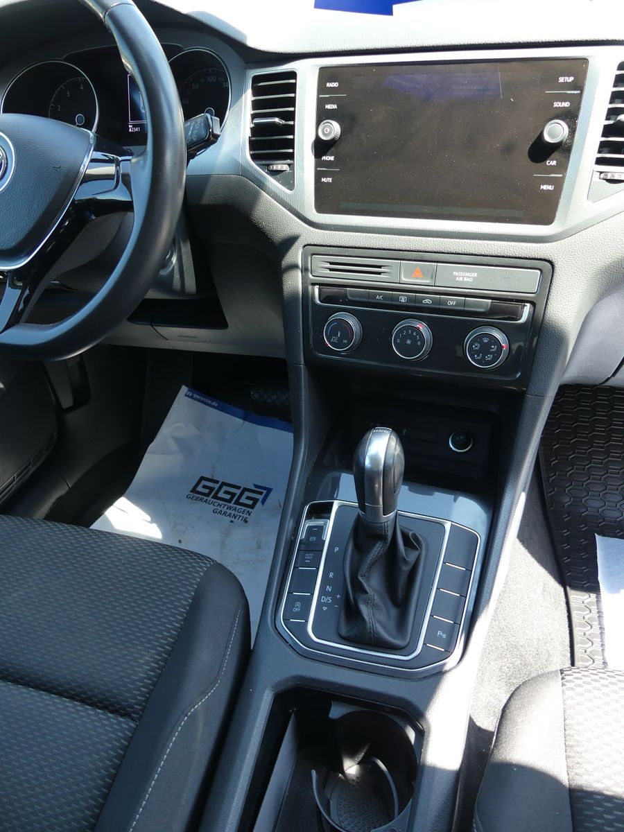 Fahrzeugabbildung Volkswagen Golf Sportsvan VII Trendline"1.HAND"82TKM"