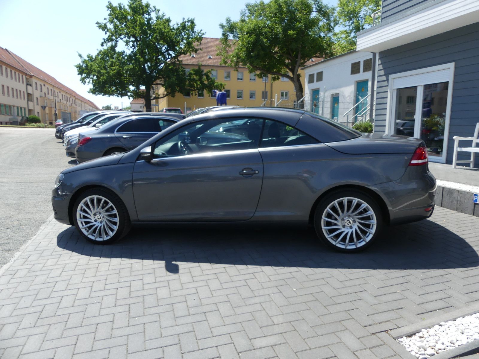 Fahrzeugabbildung Volkswagen Eos Basis BMT "CABRIO"