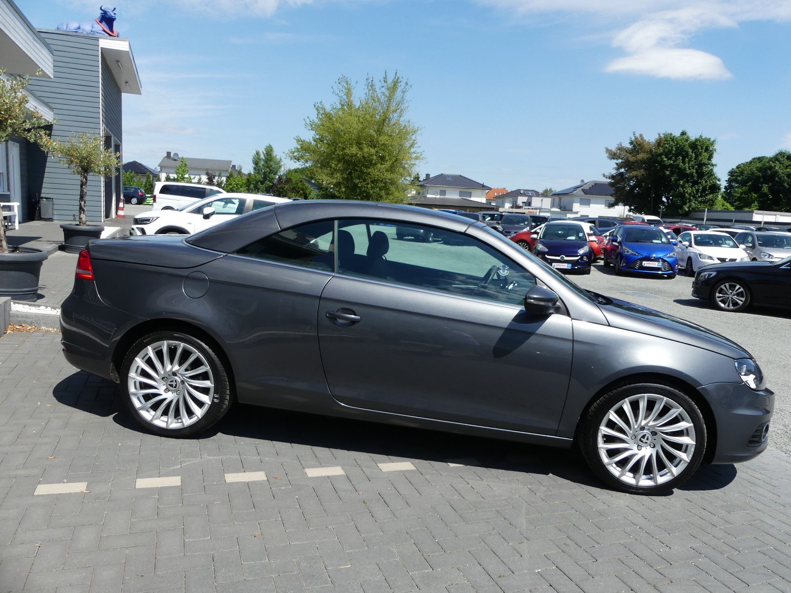 Fahrzeugabbildung Volkswagen Eos Basis BMT "CABRIO"