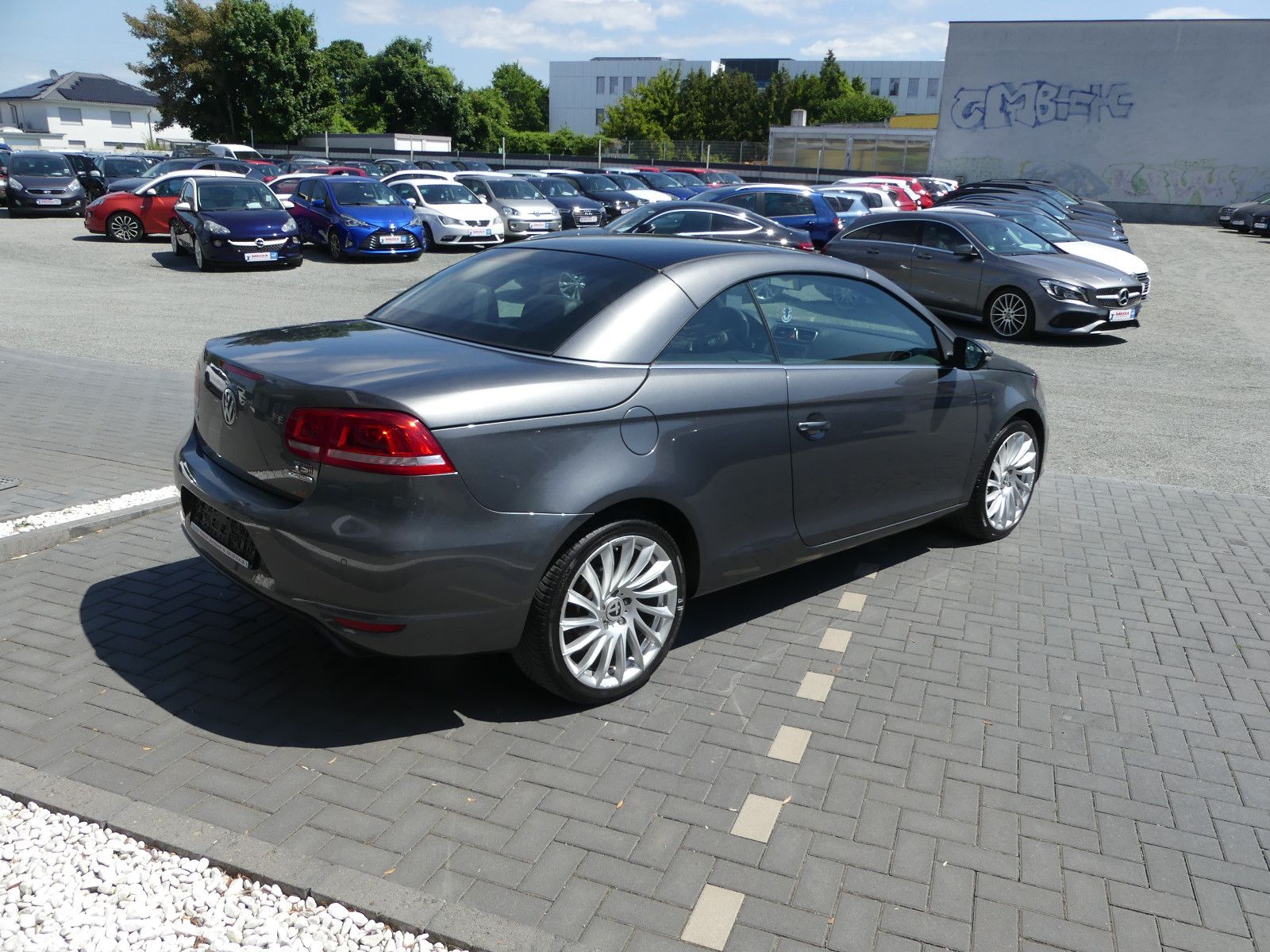 Fahrzeugabbildung Volkswagen Eos Basis BMT "CABRIO"