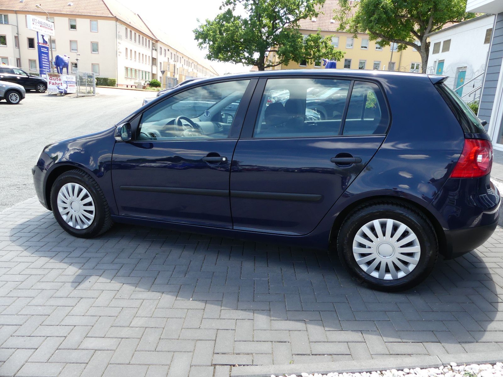 Fahrzeugabbildung Volkswagen Golf V Lim. Trendline