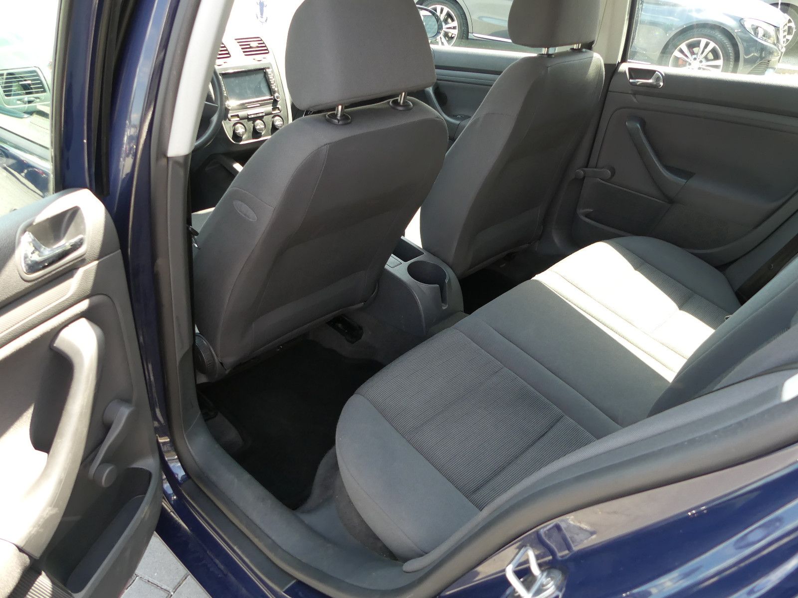 Fahrzeugabbildung Volkswagen Golf V Lim. Trendline