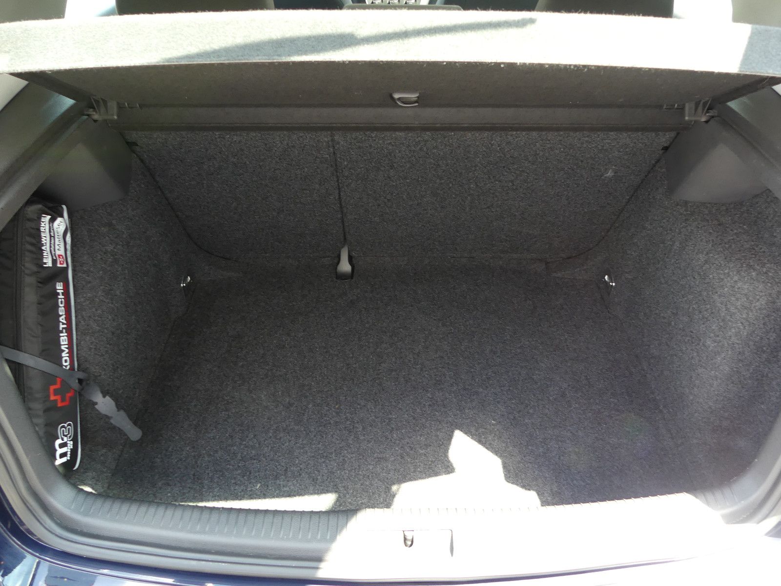 Fahrzeugabbildung Volkswagen Golf V Lim. Trendline