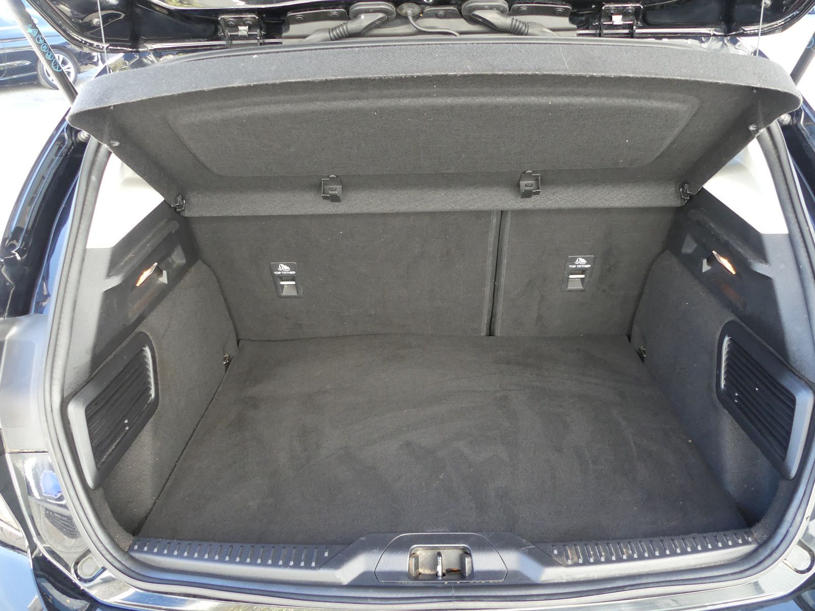 Fahrzeugabbildung Ford Focus Lim. Cool & Connect, * AUTOMATIK*