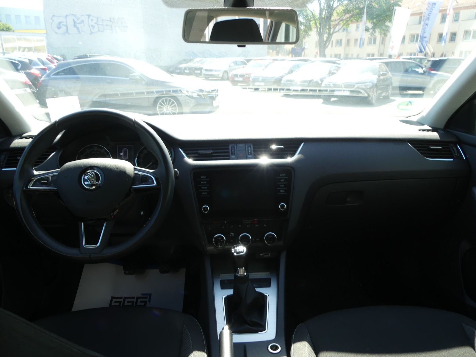 Fahrzeugabbildung SKODA Octavia Combi Ambition, * 1 HAND*