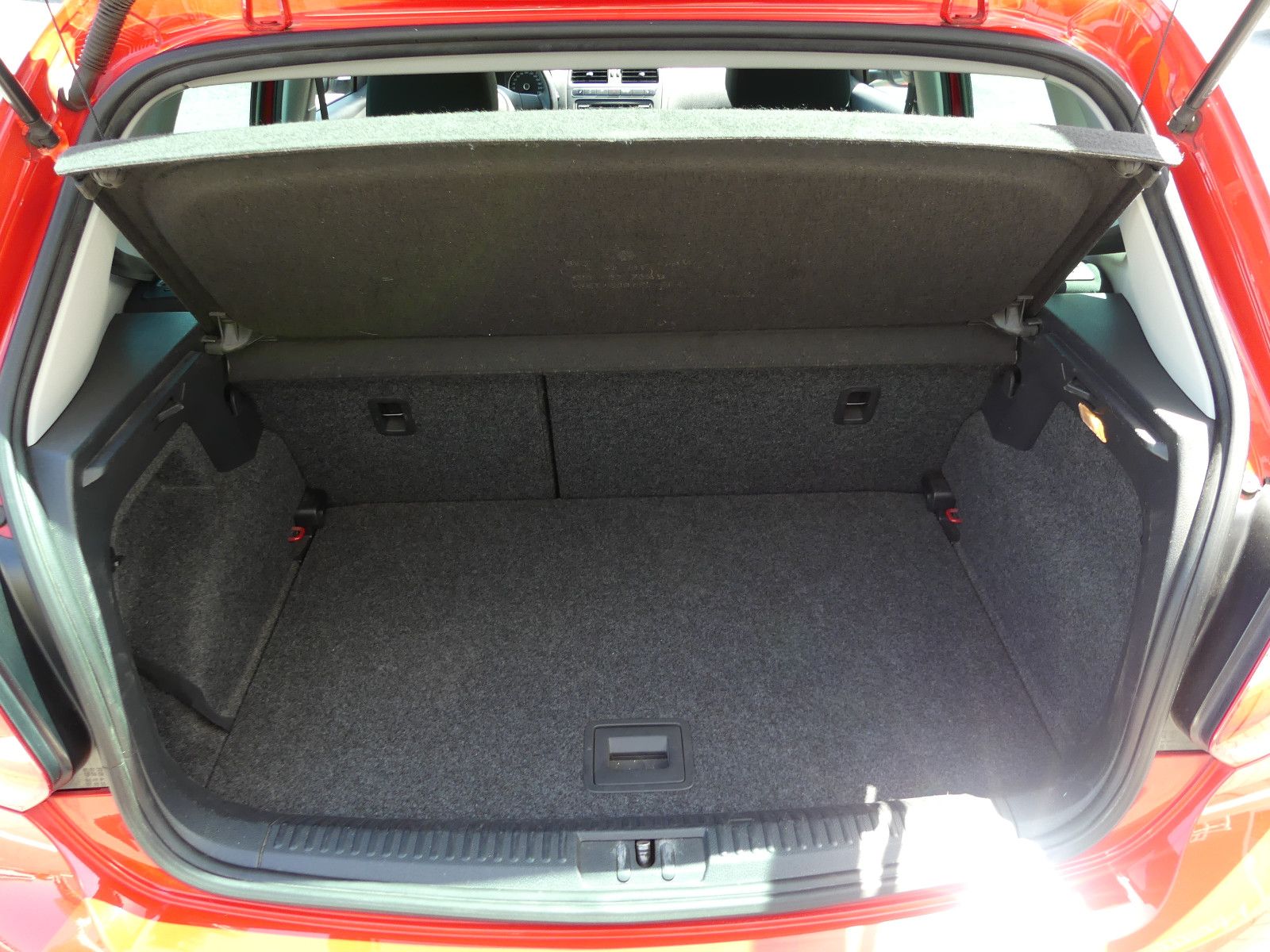 Fahrzeugabbildung Volkswagen Polo V Style "AUTOMATIK"