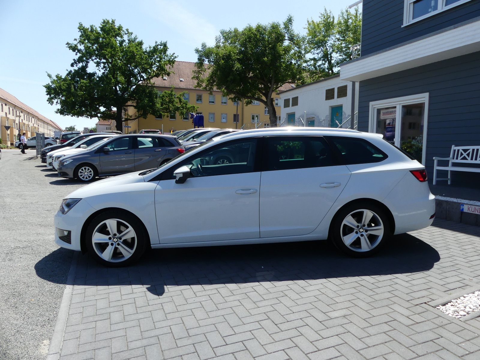 Fahrzeugabbildung SEAT Leon ST FR