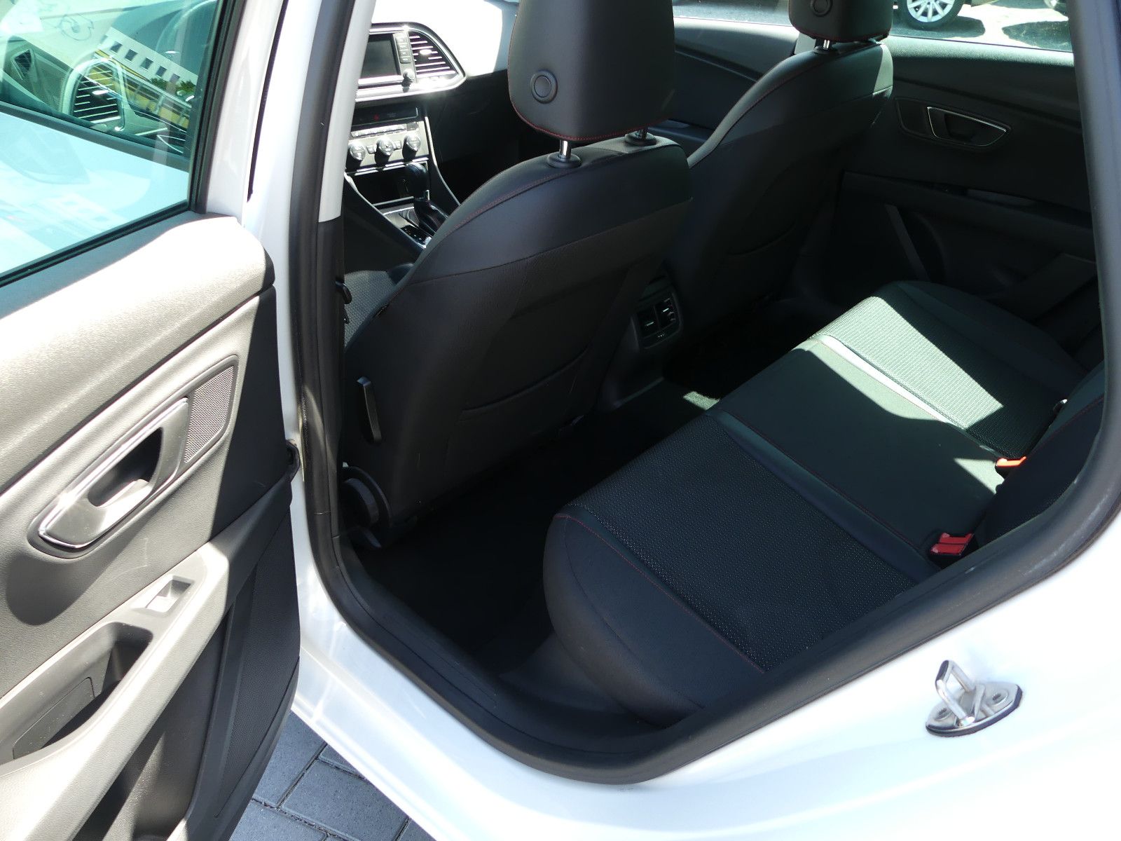 Fahrzeugabbildung SEAT Leon ST FR