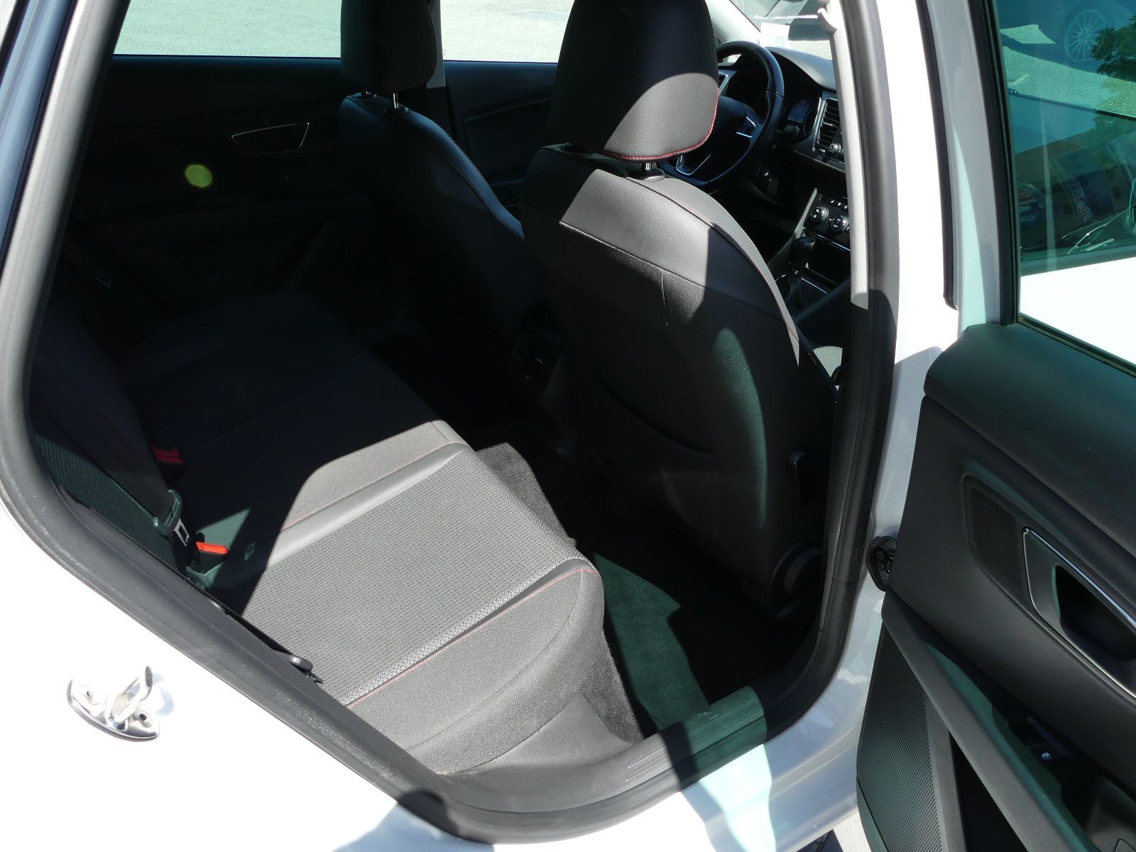 Fahrzeugabbildung SEAT Leon ST FR