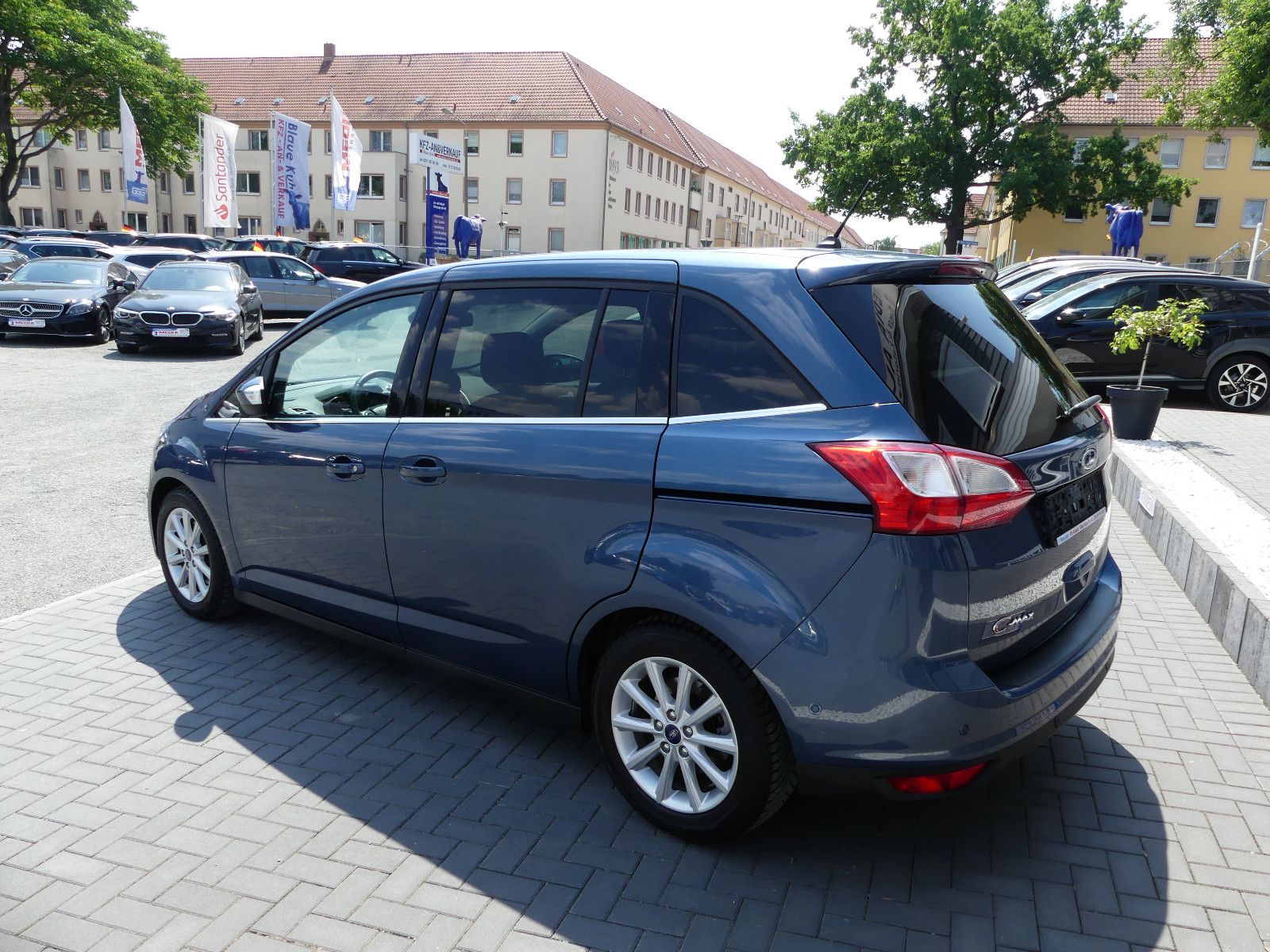 Fahrzeugabbildung Ford Grand C-Max Grand C-MAX Titanium