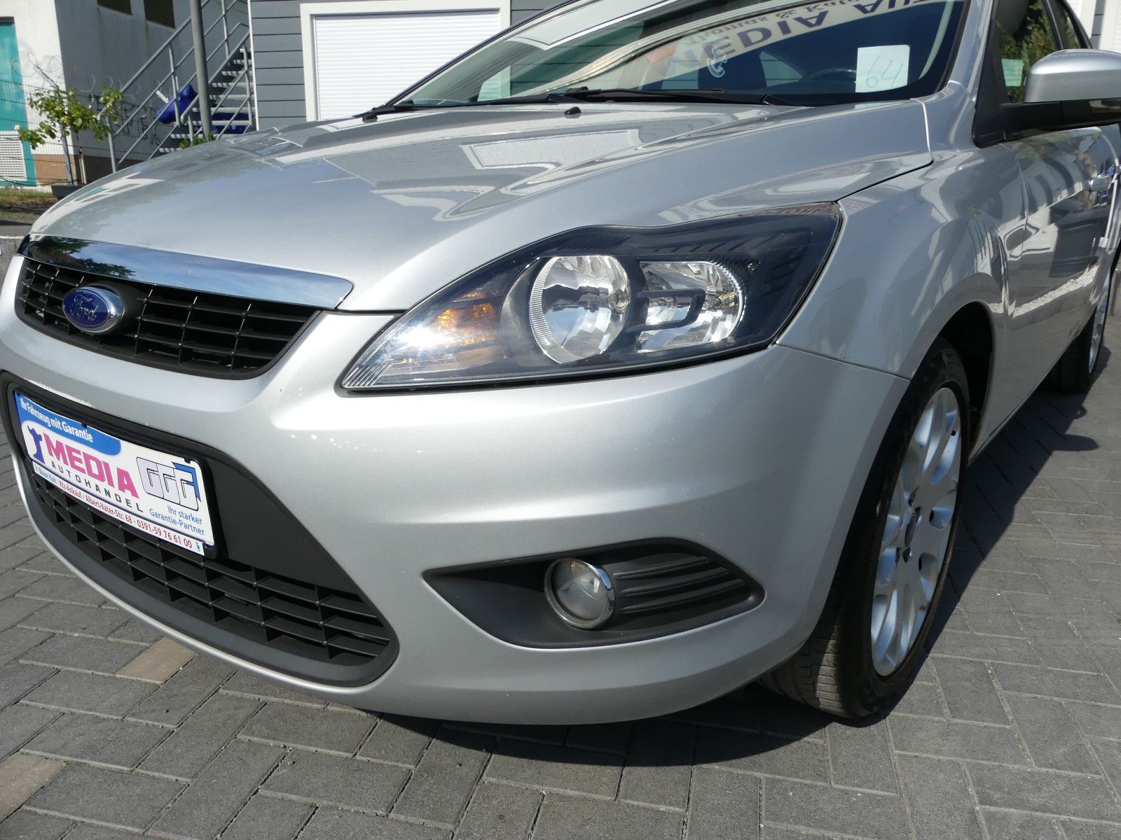 Fahrzeugabbildung Ford Focus Turnier Sport, *TÜV NEU*