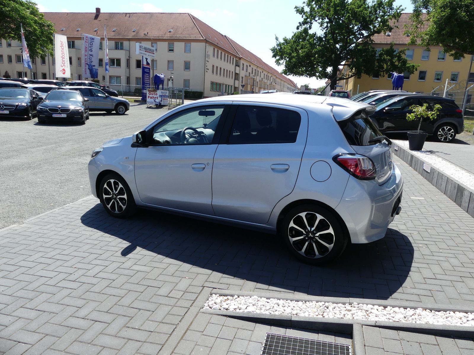 Fahrzeugabbildung Mitsubishi Space Star Intro Edition+"24TKM"AUTOMATIK"