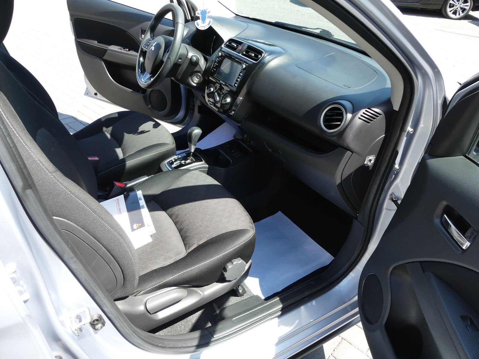 Fahrzeugabbildung Mitsubishi Space Star Intro Edition+"24TKM"AUTOMATIK"