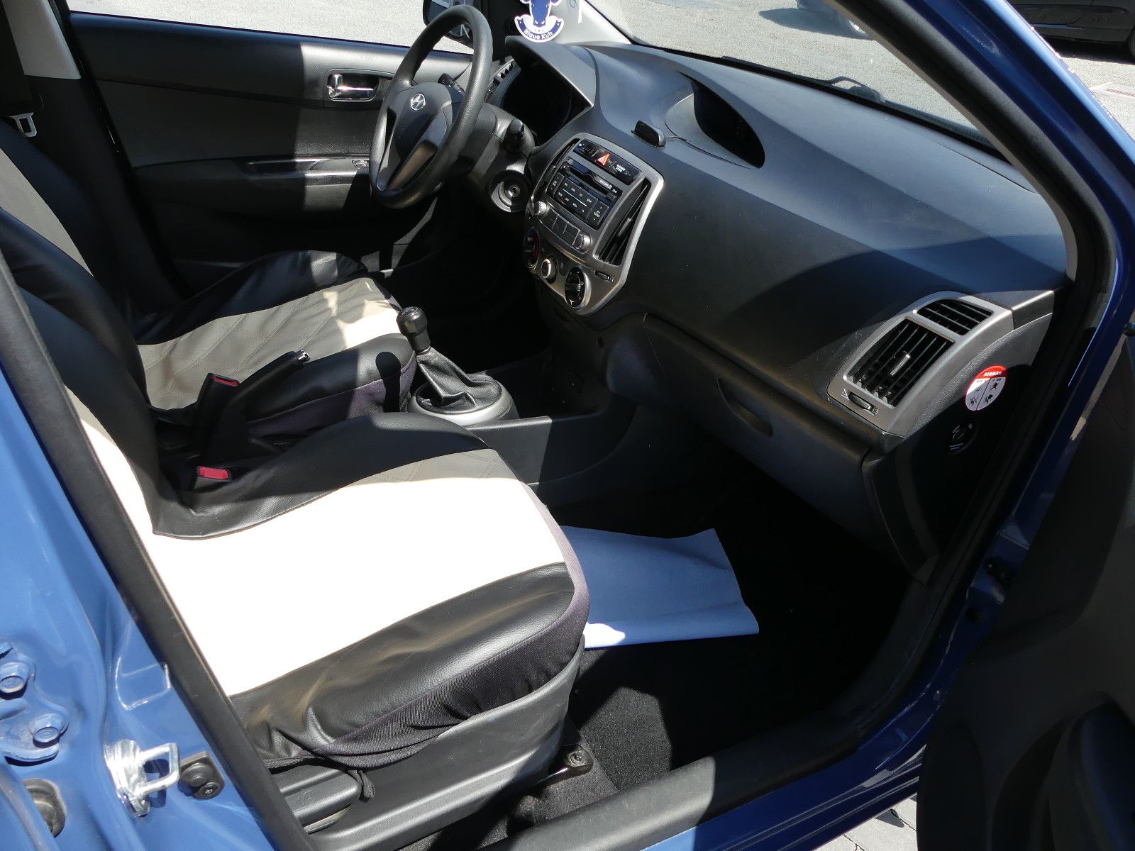 Fahrzeugabbildung Hyundai i20 Classic"76TKM"