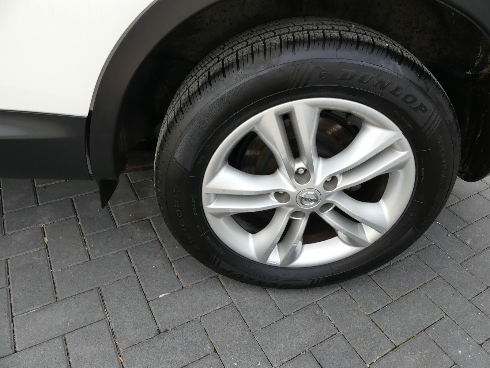 Fahrzeugabbildung Nissan Qashqai..1.6, *30.000 KM*, AUTOMATIK