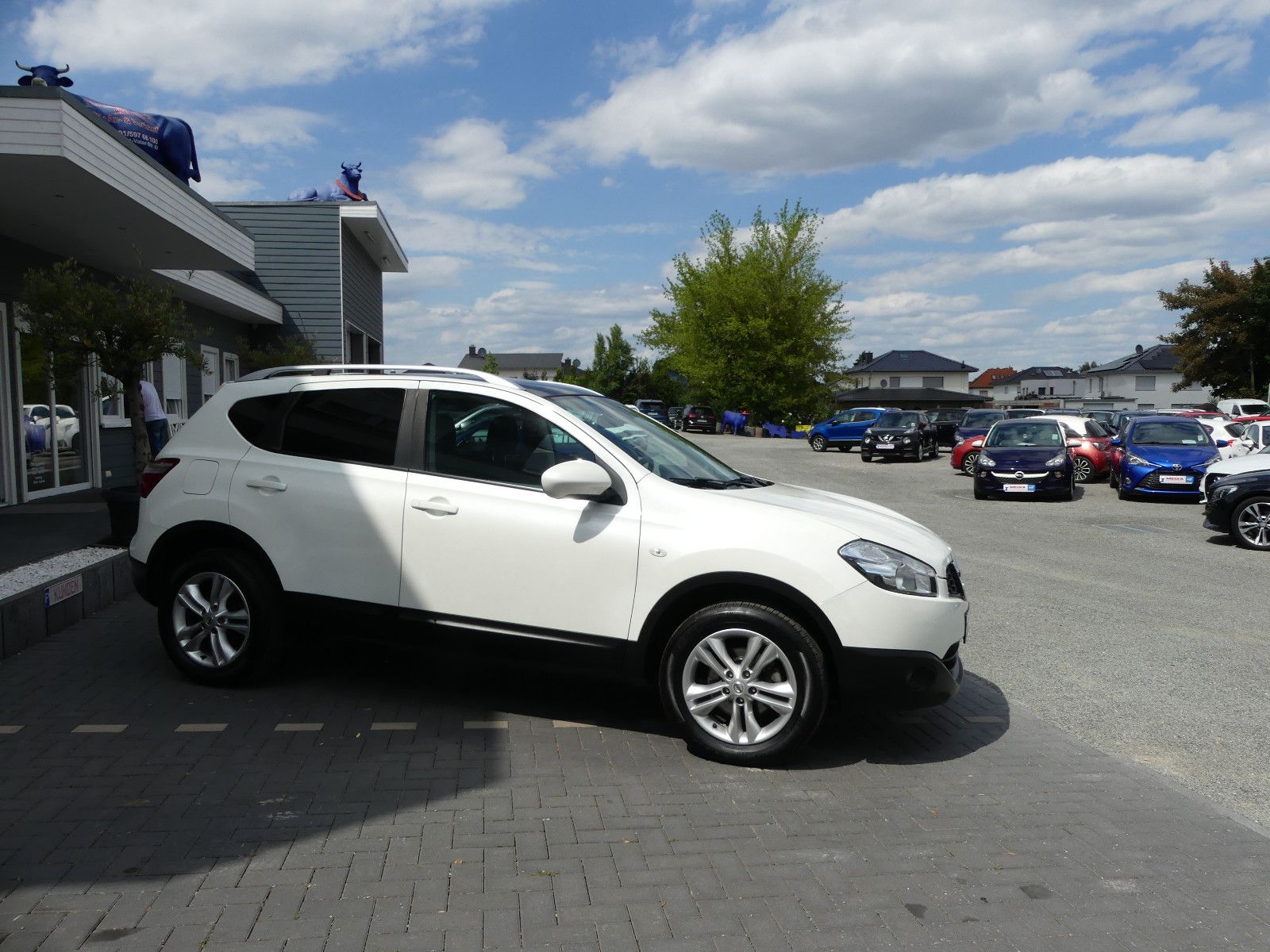 Fahrzeugabbildung Nissan Qashqai..1.6, *30.000 KM*, AUTOMATIK