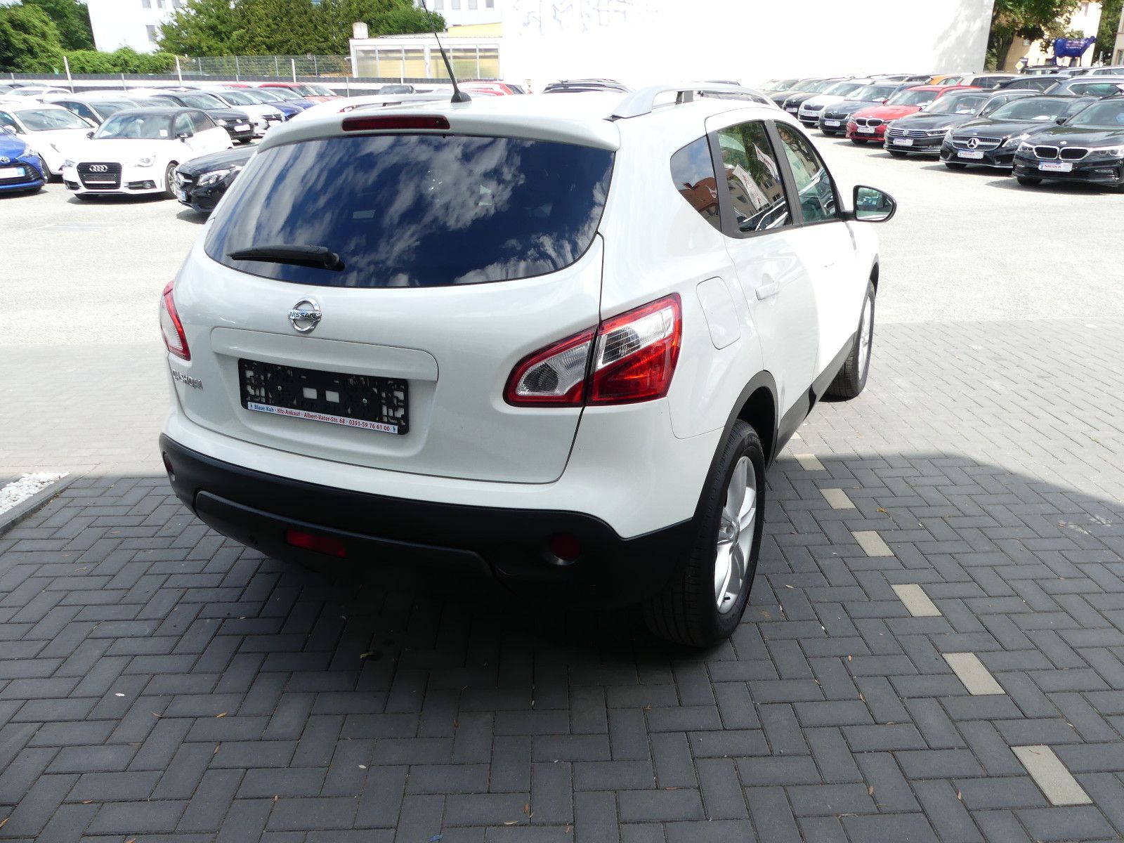 Fahrzeugabbildung Nissan Qashqai..1.6, *30.000 KM*, AUTOMATIK