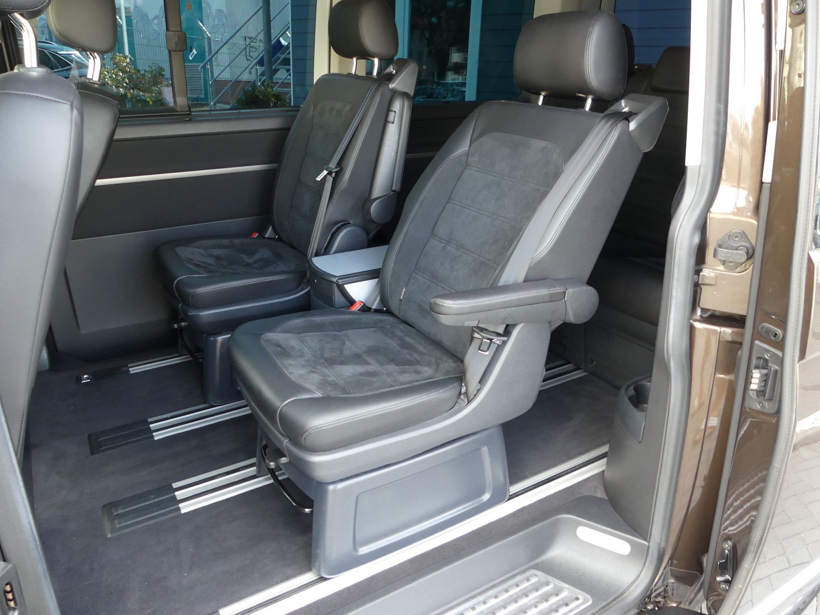 Fahrzeugabbildung Volkswagen T6 Multivan"ALLRAD"AUTOMATIK"7.SITZER"