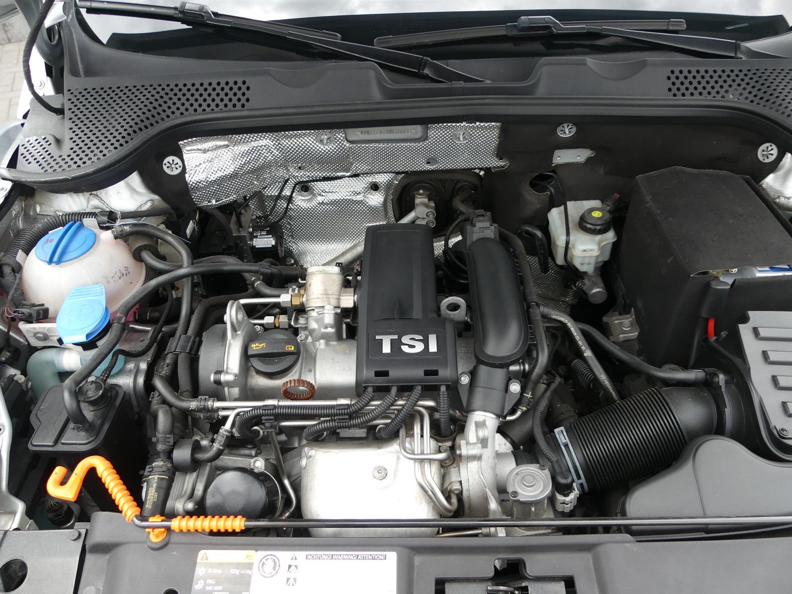Fahrzeugabbildung Volkswagen Beetle Cabriolet Basis, 63000 km
