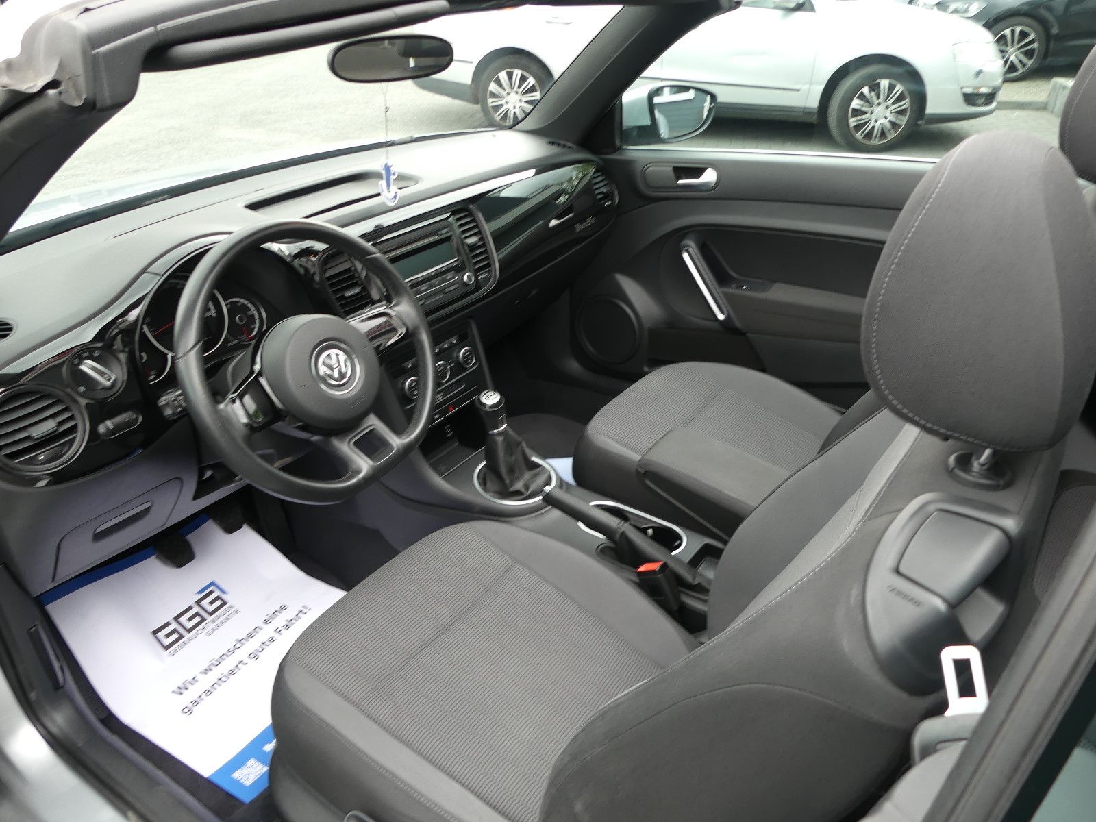 Fahrzeugabbildung Volkswagen Beetle Cabriolet Basis, 63000 km
