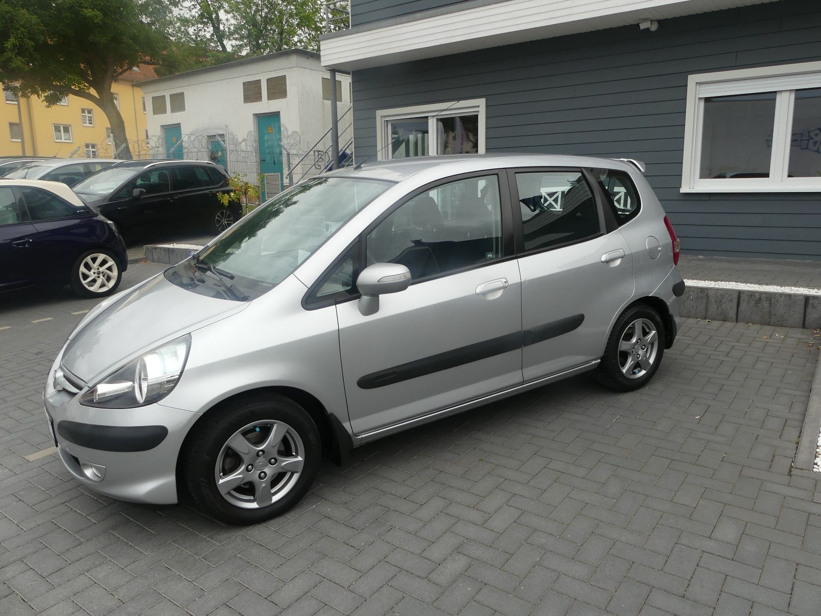 Fahrzeugabbildung Honda Jazz 1.4 LS, Automatik