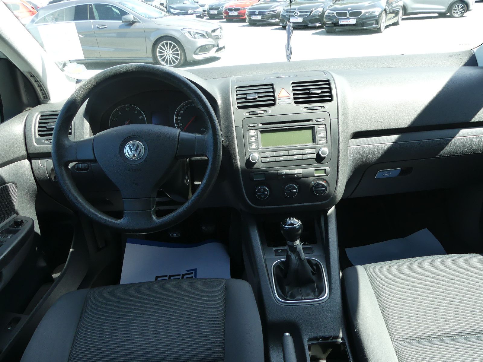 Fahrzeugabbildung Volkswagen Golf V Lim. Trendline, ZR gewechselt