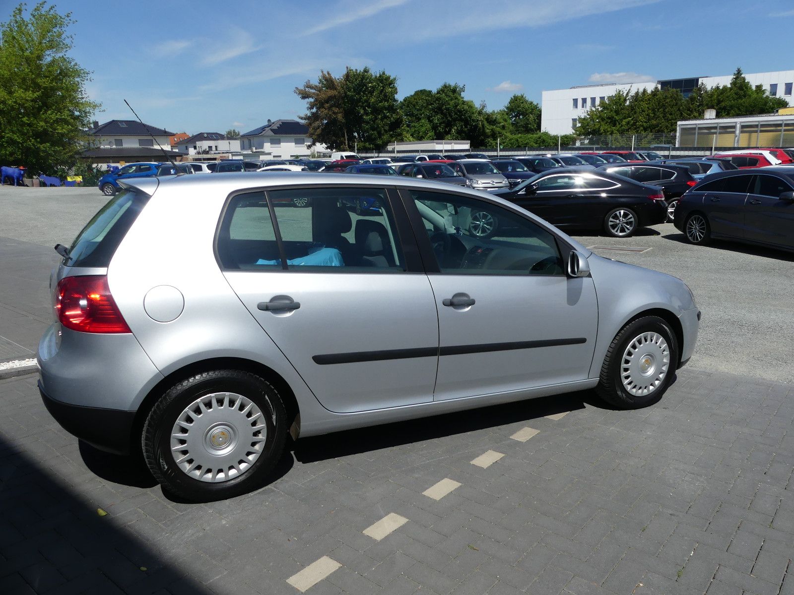 Fahrzeugabbildung Volkswagen Golf V Lim. Trendline, ZR gewechselt