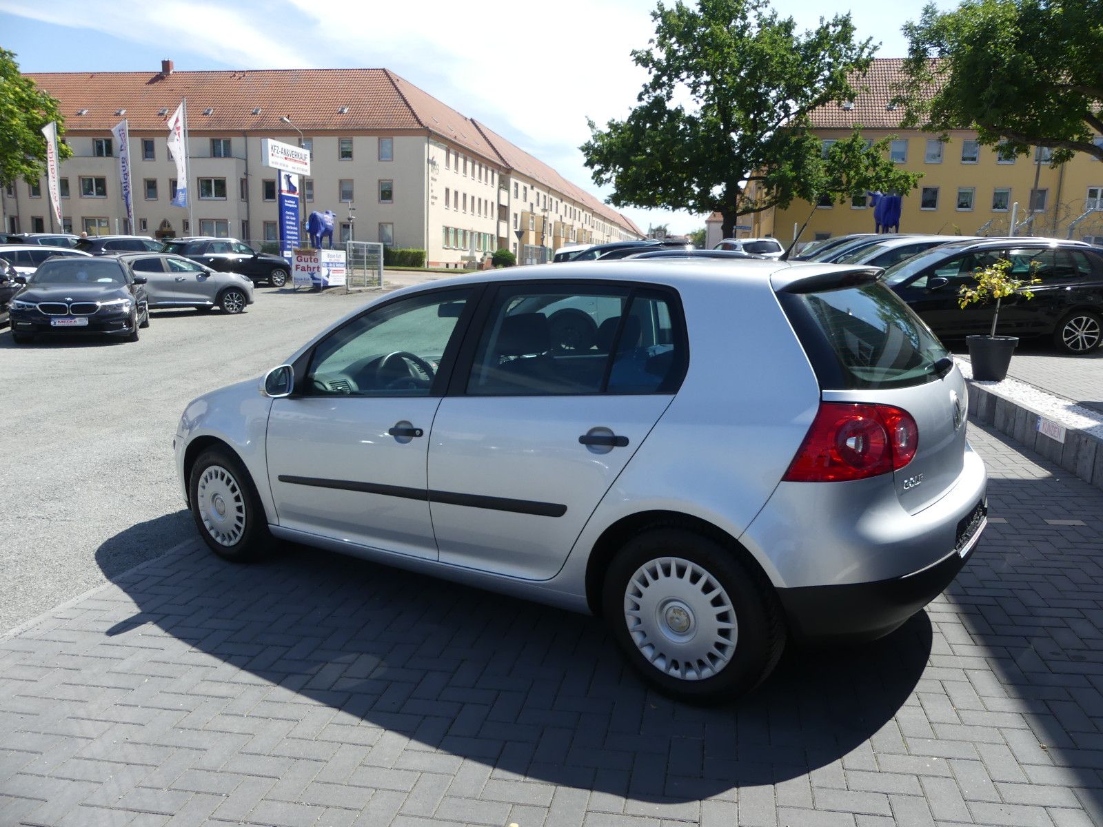 Fahrzeugabbildung Volkswagen Golf V Lim. Trendline, ZR gewechselt
