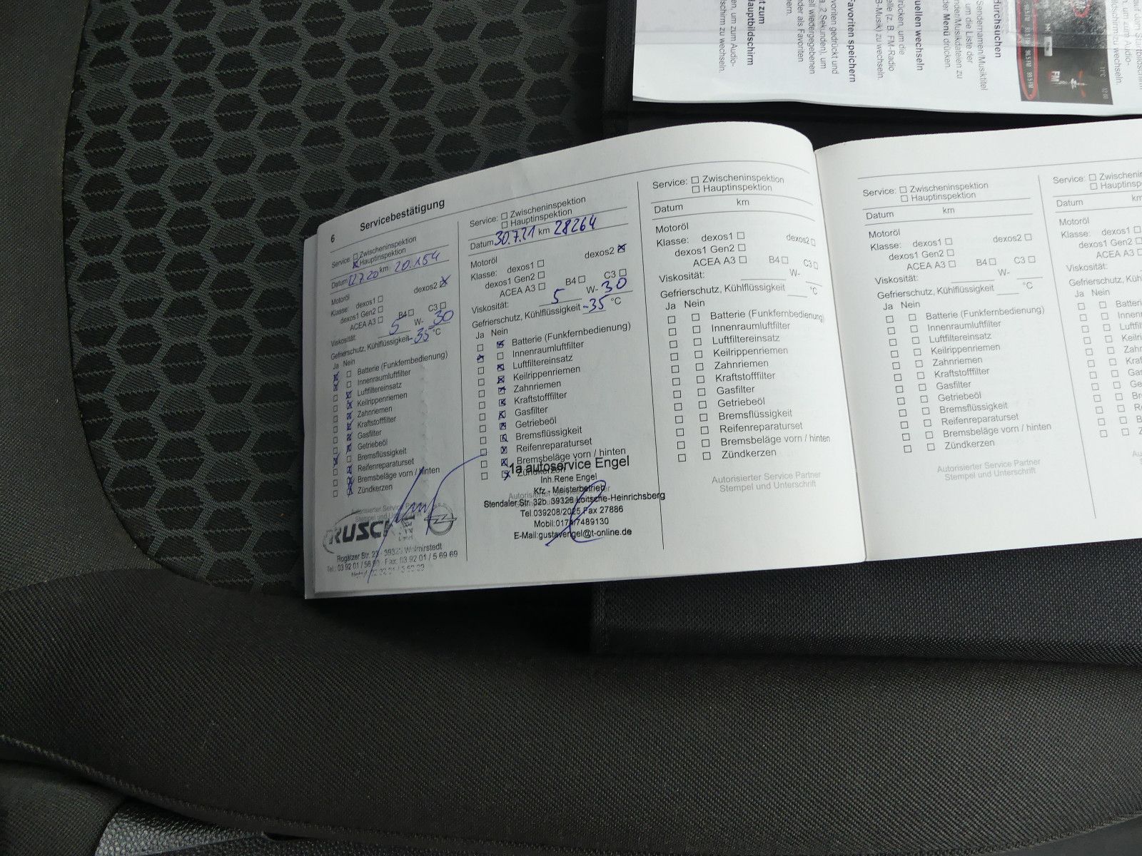 Fahrzeugabbildung Opel Corsa E Selection"60TKM"1.2