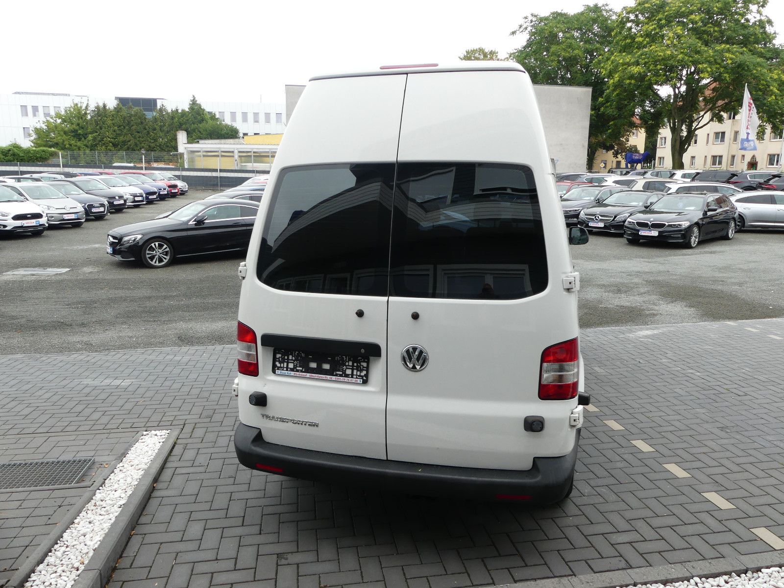 Fahrzeugabbildung Volkswagen T5 Transporter Kasten-Kombi Kasten-Hochdach lang
