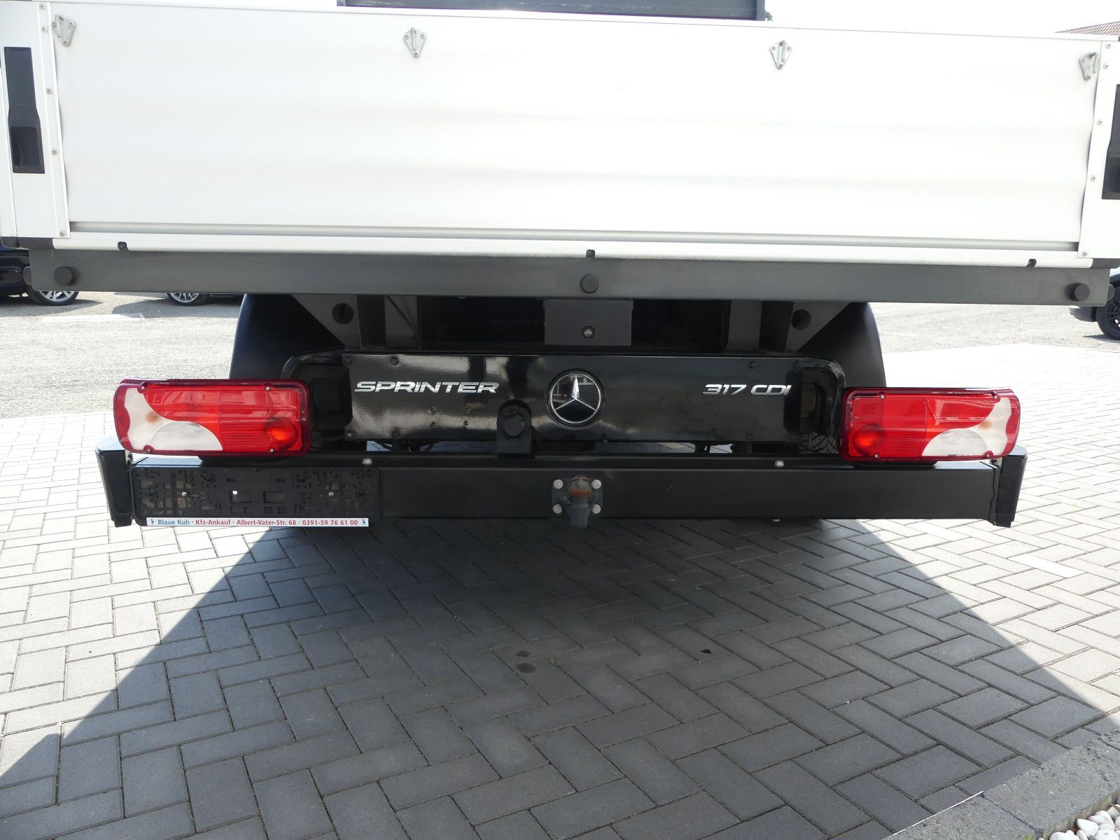 Fahrzeugabbildung Mercedes-Benz Sprinter III Pritsche DoKa RWD/AWD 317 C