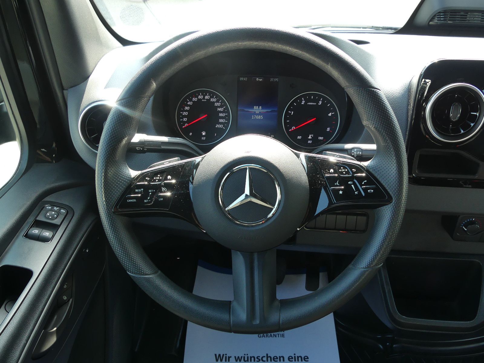 Fahrzeugabbildung Mercedes-Benz Sprinter III Pritsche DoKa RWD/AWD 317 C,