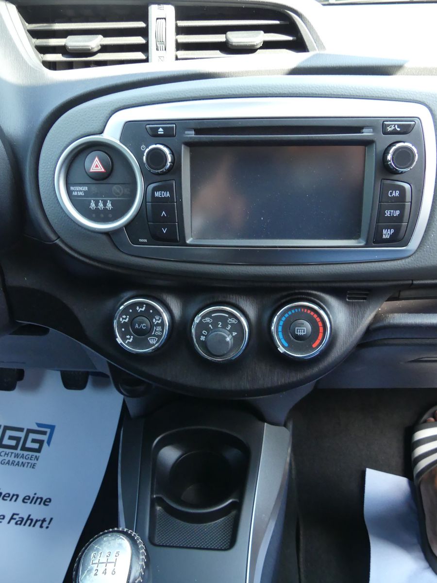Fahrzeugabbildung Toyota Yaris Edition"1-HAND""NUR 49TKM"