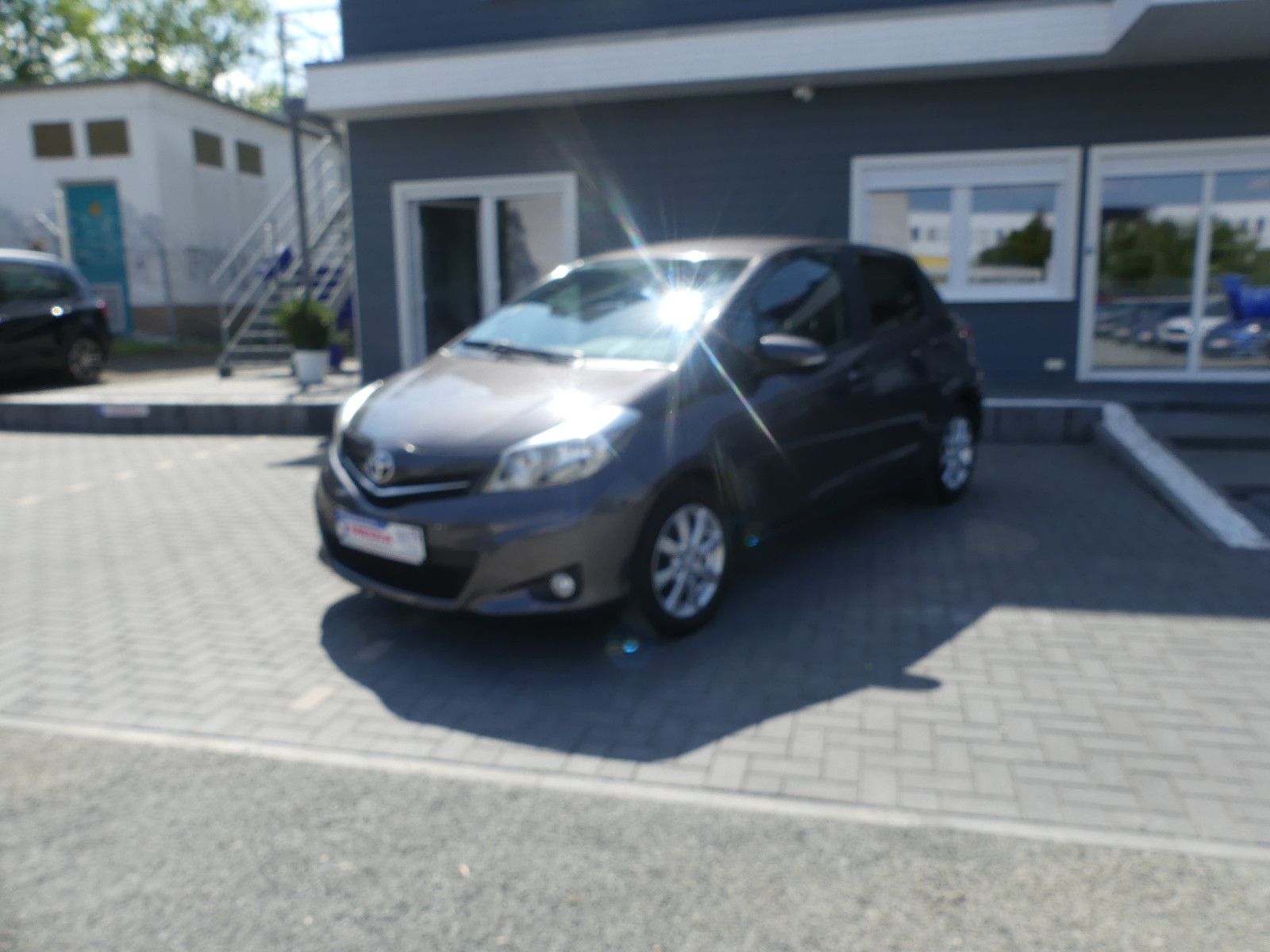 Fahrzeugabbildung Toyota Yaris Edition"1-HAND""NUR 49TKM"