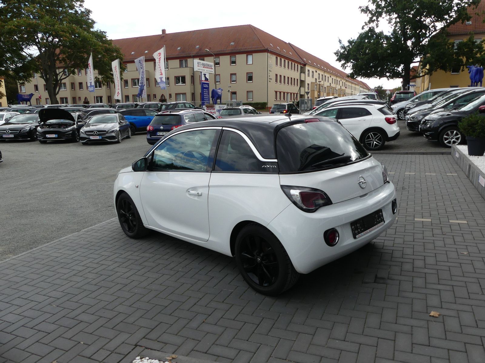 Fahrzeugabbildung Opel Adam Jam "89TKM"