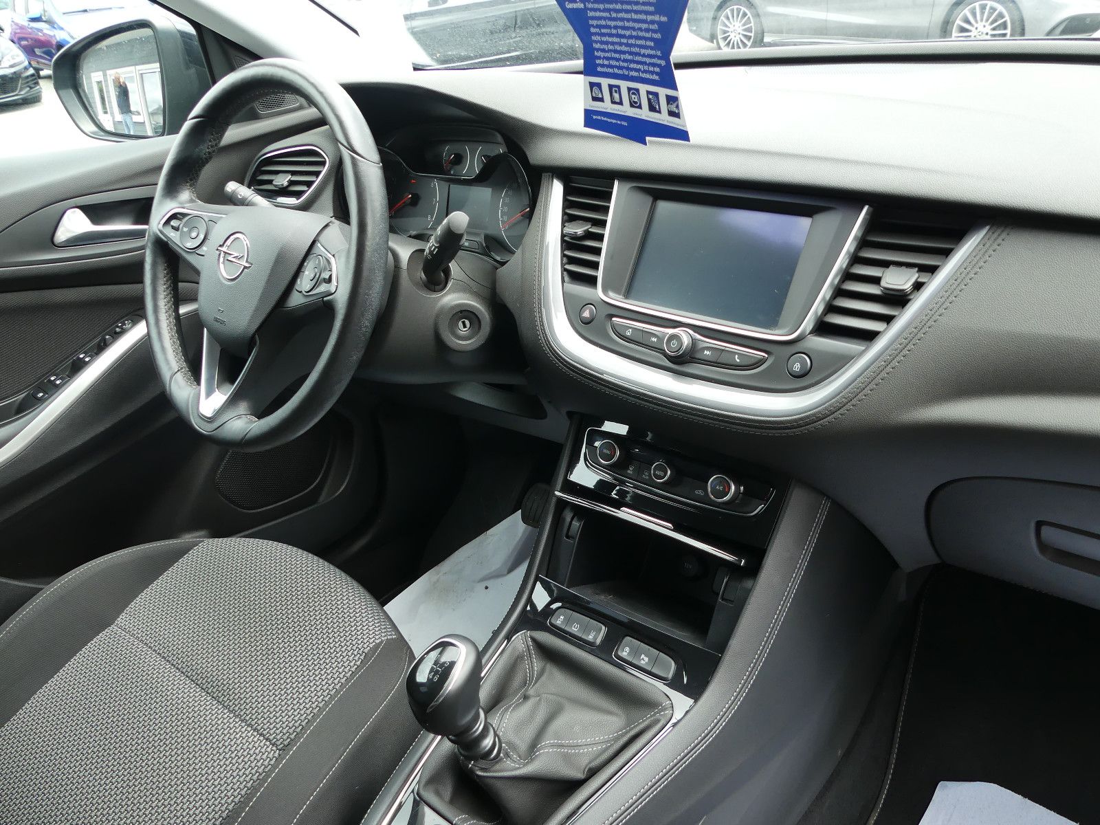 Fahrzeugabbildung Opel Grandland (X)