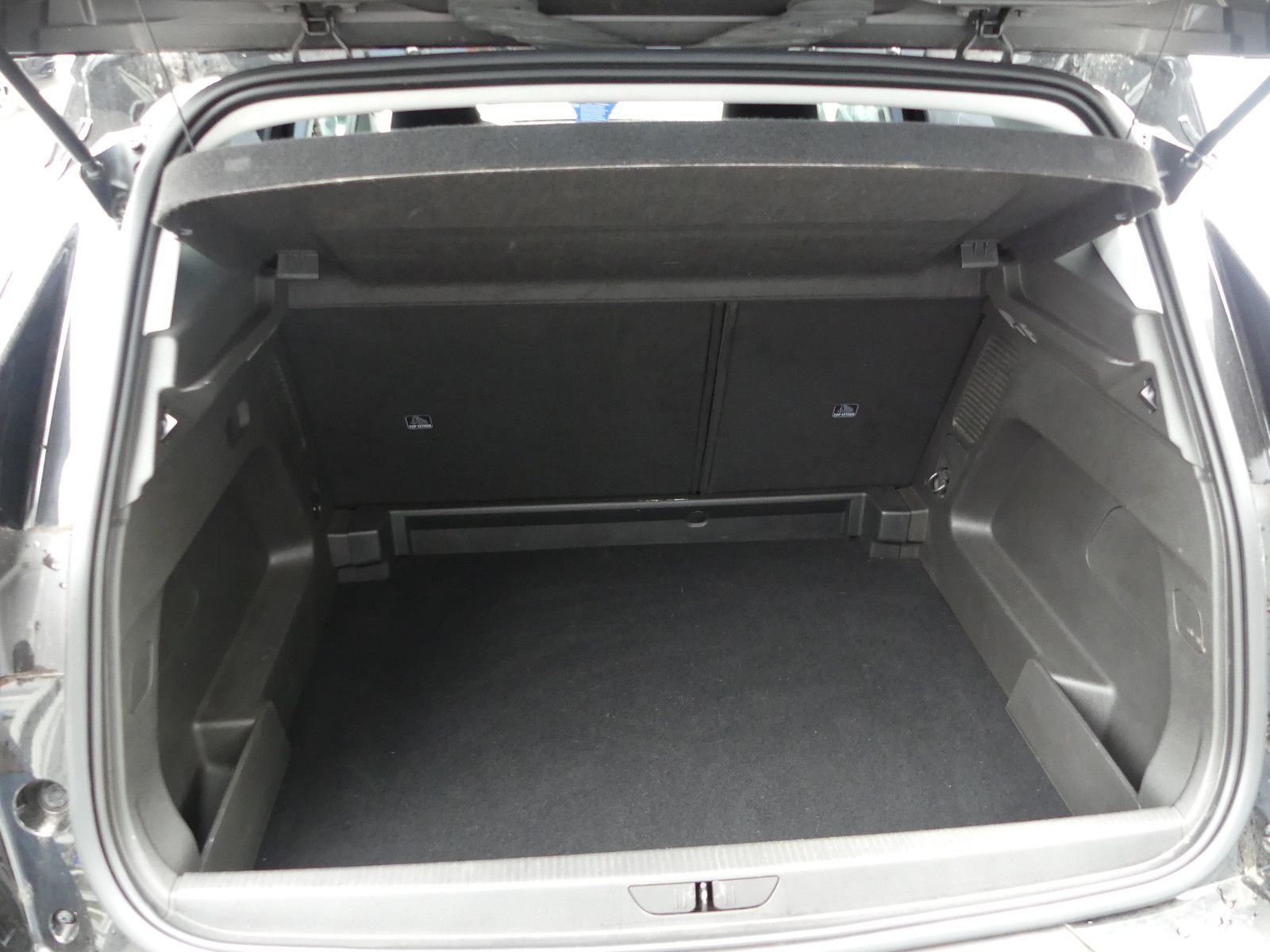 Fahrzeugabbildung Opel Grandland (X)