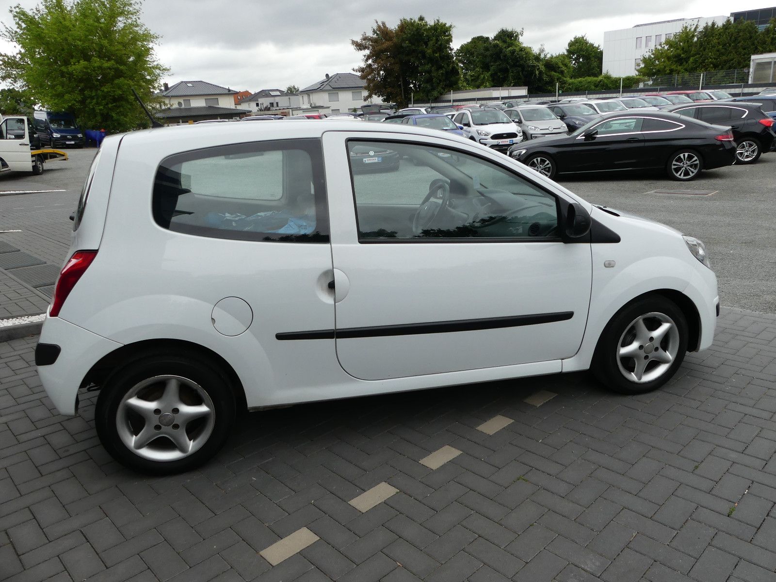 Fahrzeugabbildung Renault Twingo Authentique