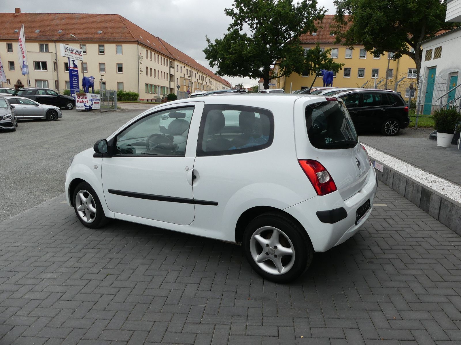 Fahrzeugabbildung Renault Twingo Authentique
