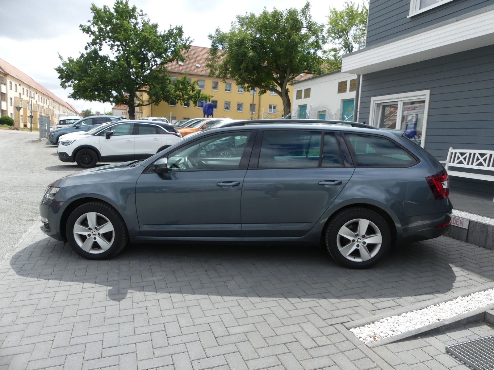 Fahrzeugabbildung SKODA Octavia Combi Ambition*2.HAND*